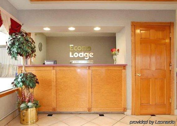 Econo Lodge Сеймур Интерьер фото